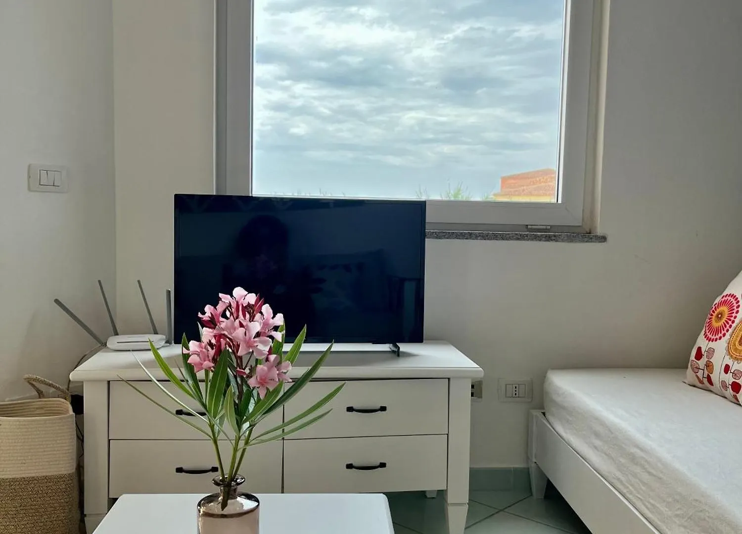 L'Oleandro 1412 House In Sardinia With Mediterranean Views Изола-Росса