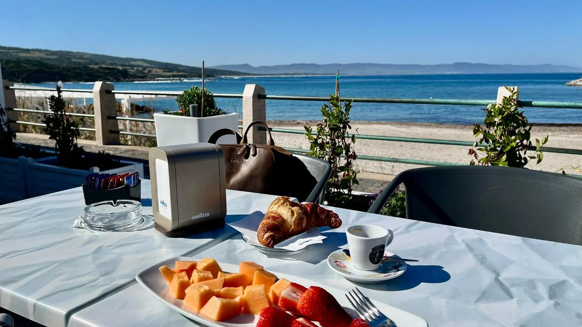 Дом отдыха L'Oleandro 1412 House In Sardinia With Mediterranean Views Изола-Росса